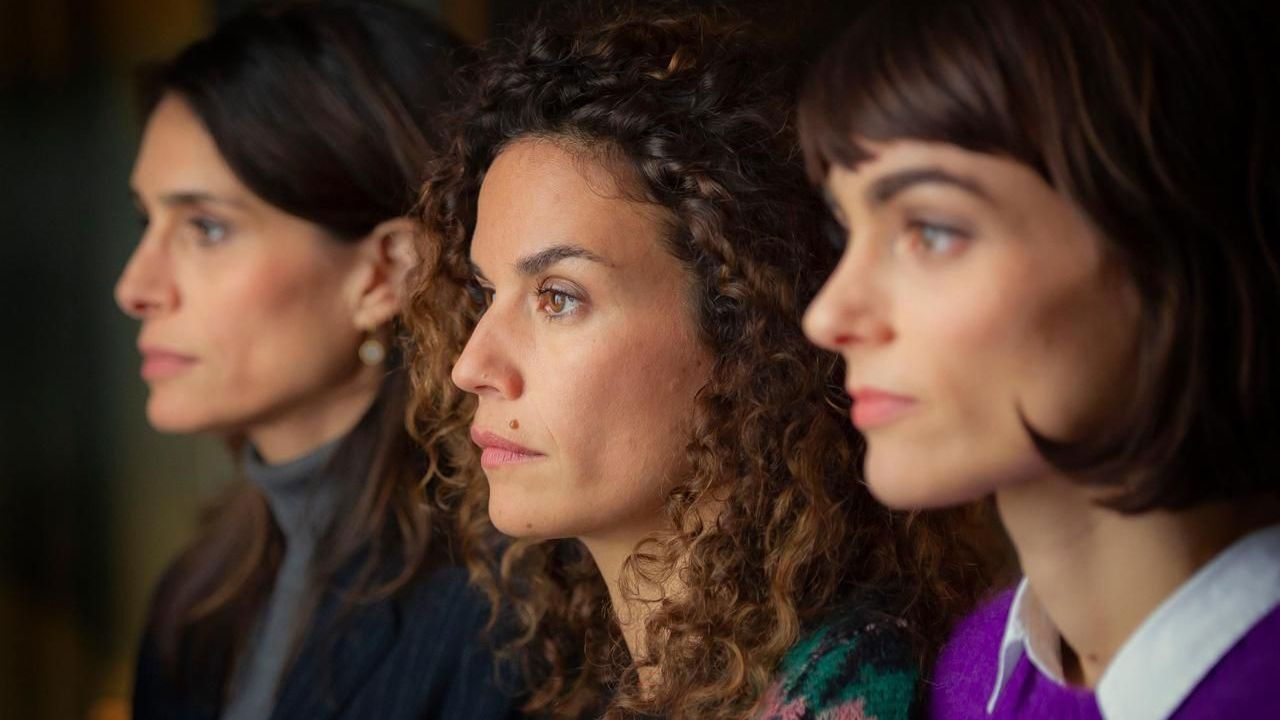 Backdrop image for movie Murder In Arcachon