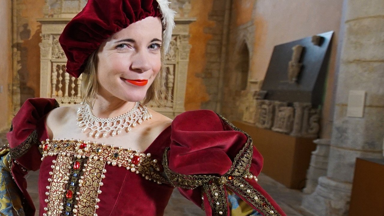 Backdrop image for movie Lucy Worsley's Christmas Carol Odyssey