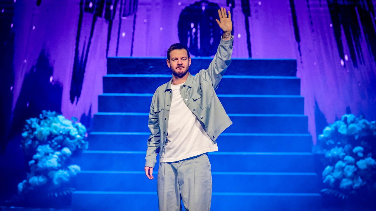 Backdrop image for movie Salutava Sempre