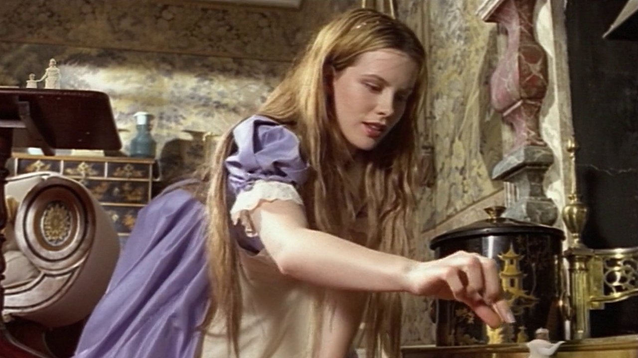 Backdrop image for movie Alice Through the Looking Glass