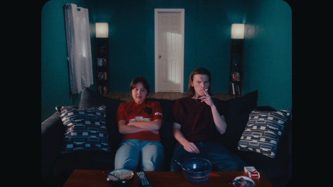 Backdrop image for movie Moving Room