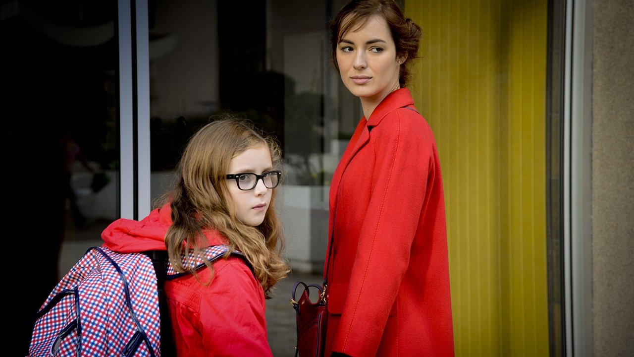 Backdrop image for movie Miss and the Doctors