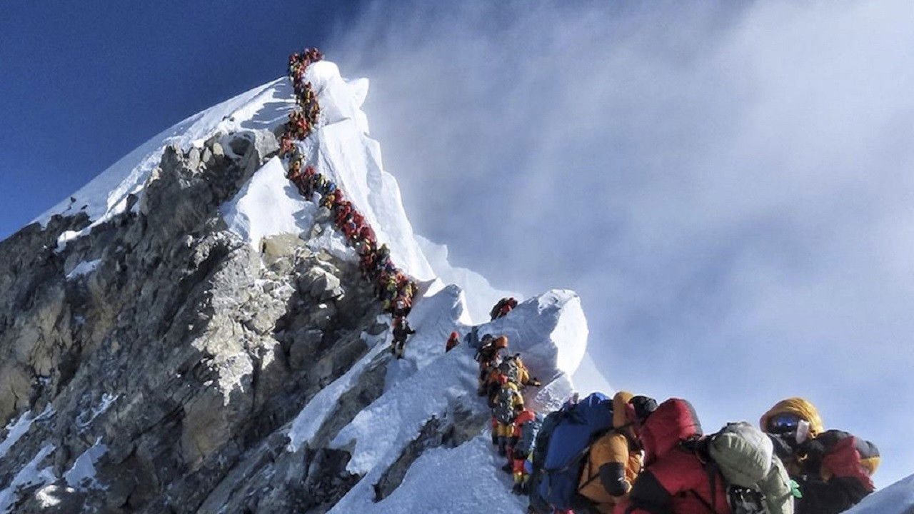 Backdrop image for movie K2 - The Most Dangerous Mountain in the World