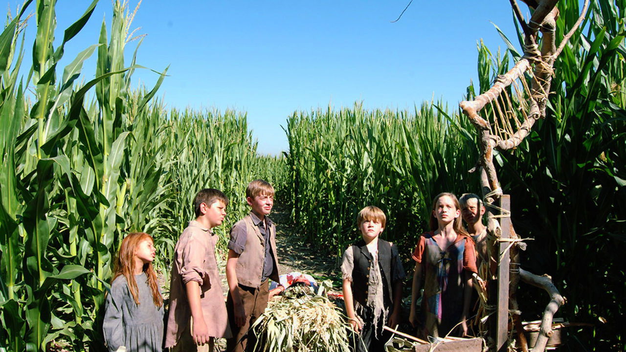 Backdrop image for movie Children of the Corn: Genesis
