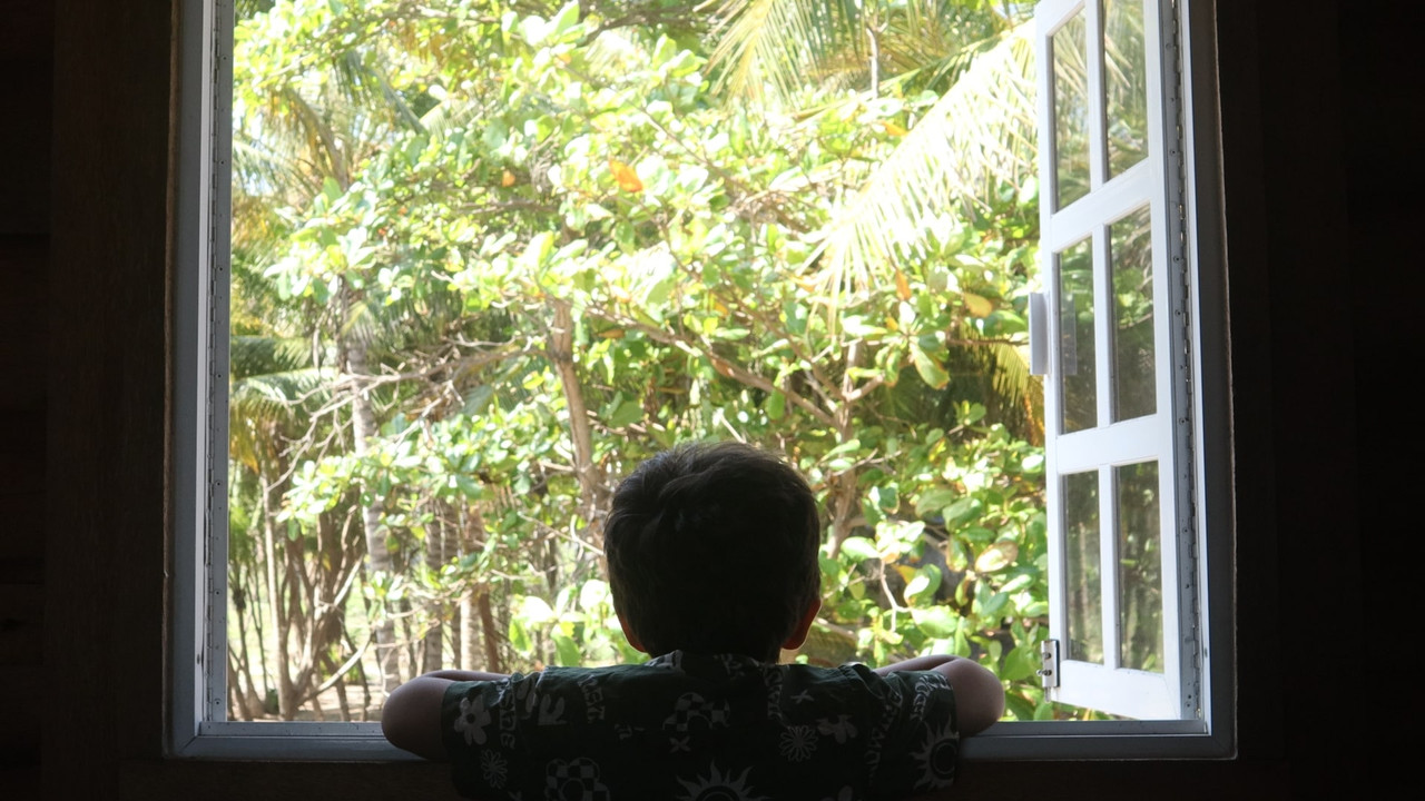 Backdrop image for movie Mondo