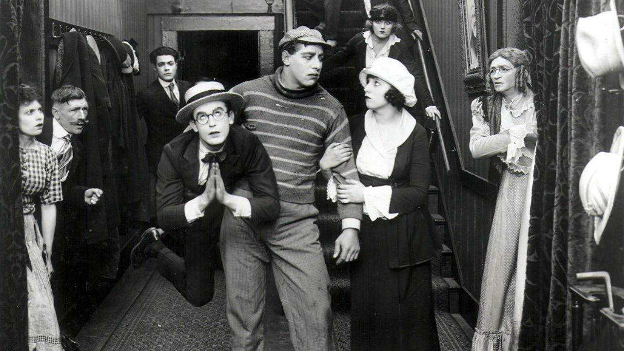 Backdrop image for movie Bumping Into Broadway