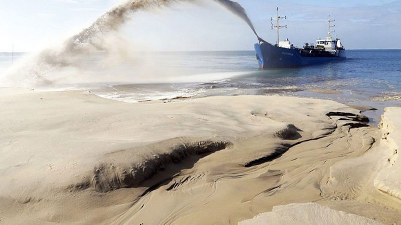 Backdrop image for movie Le sable - Enquête sur une disparition