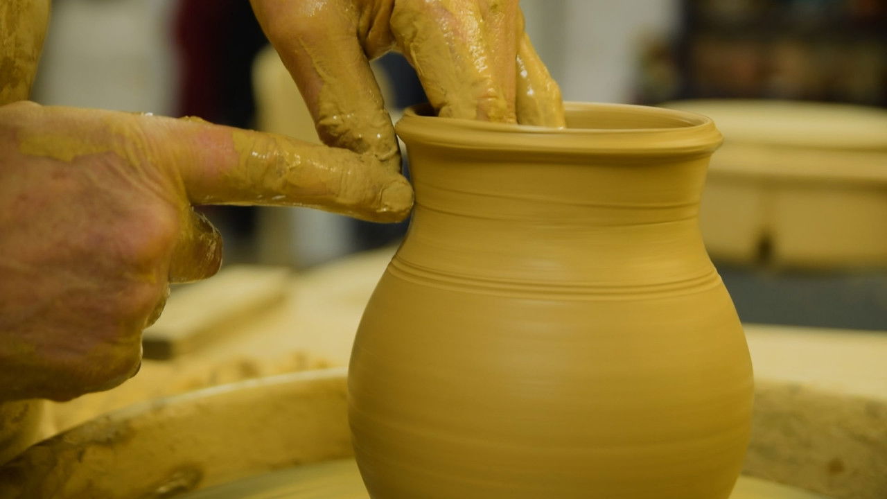 Backdrop image for movie Yarigai