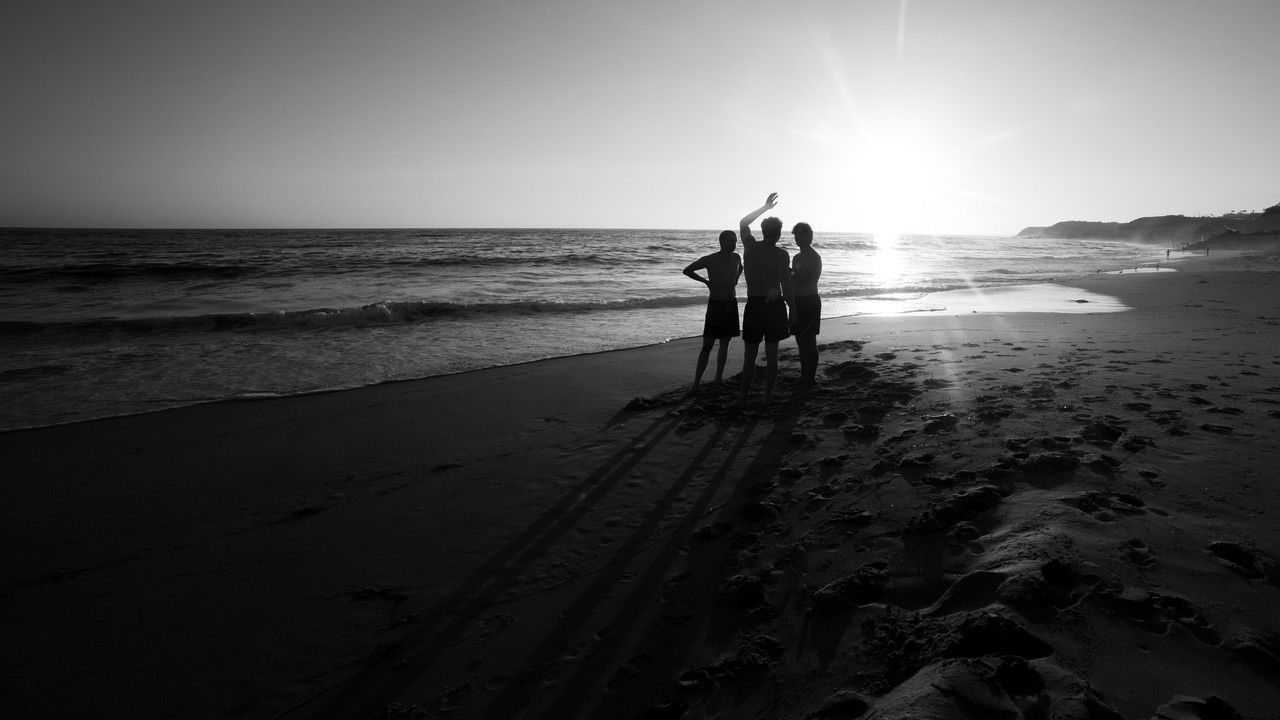 Backdrop image for movie 99 Miles Till LA