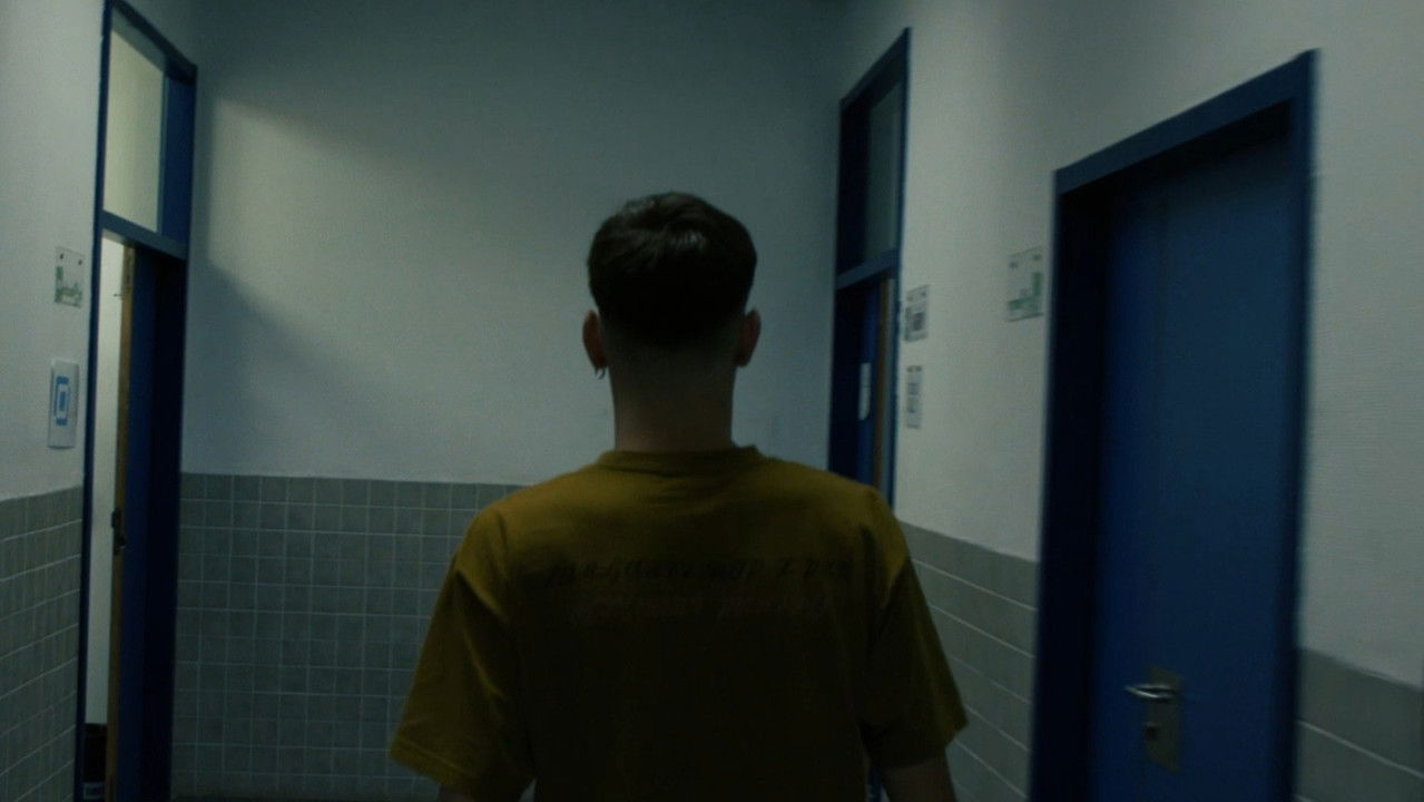 Backdrop image for movie PUM. Ya está aquí la guerra.