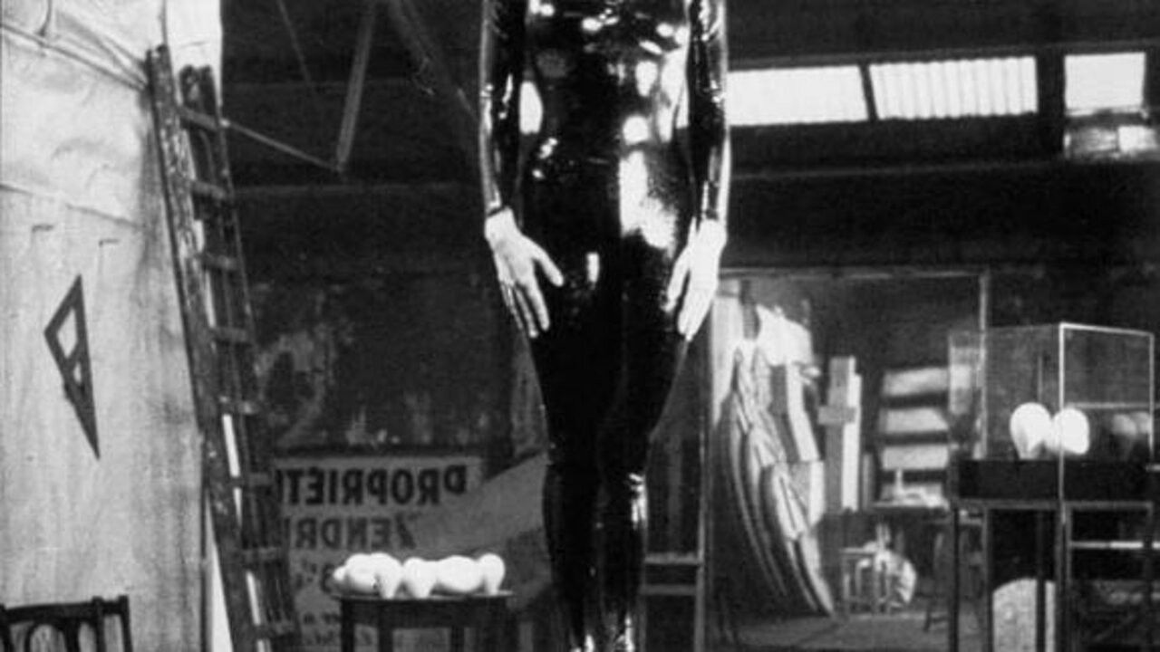 Backdrop image for movie 13 figures de Sarah Beauchesne au 71, rue Blanche