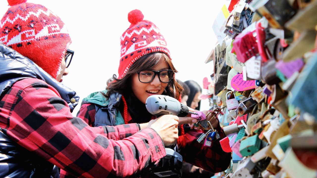 Backdrop image for movie Hello Stranger