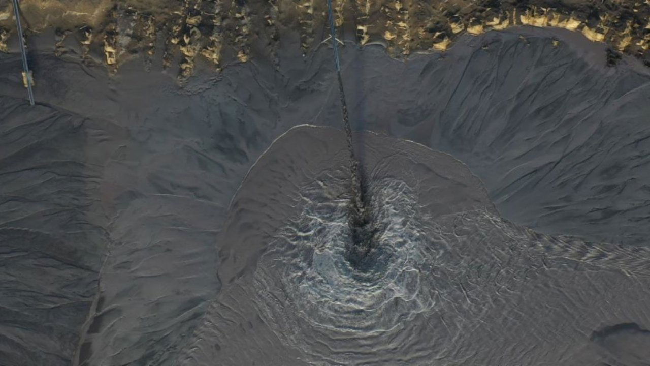 Backdrop image for movie The Dark Side of Green Energies