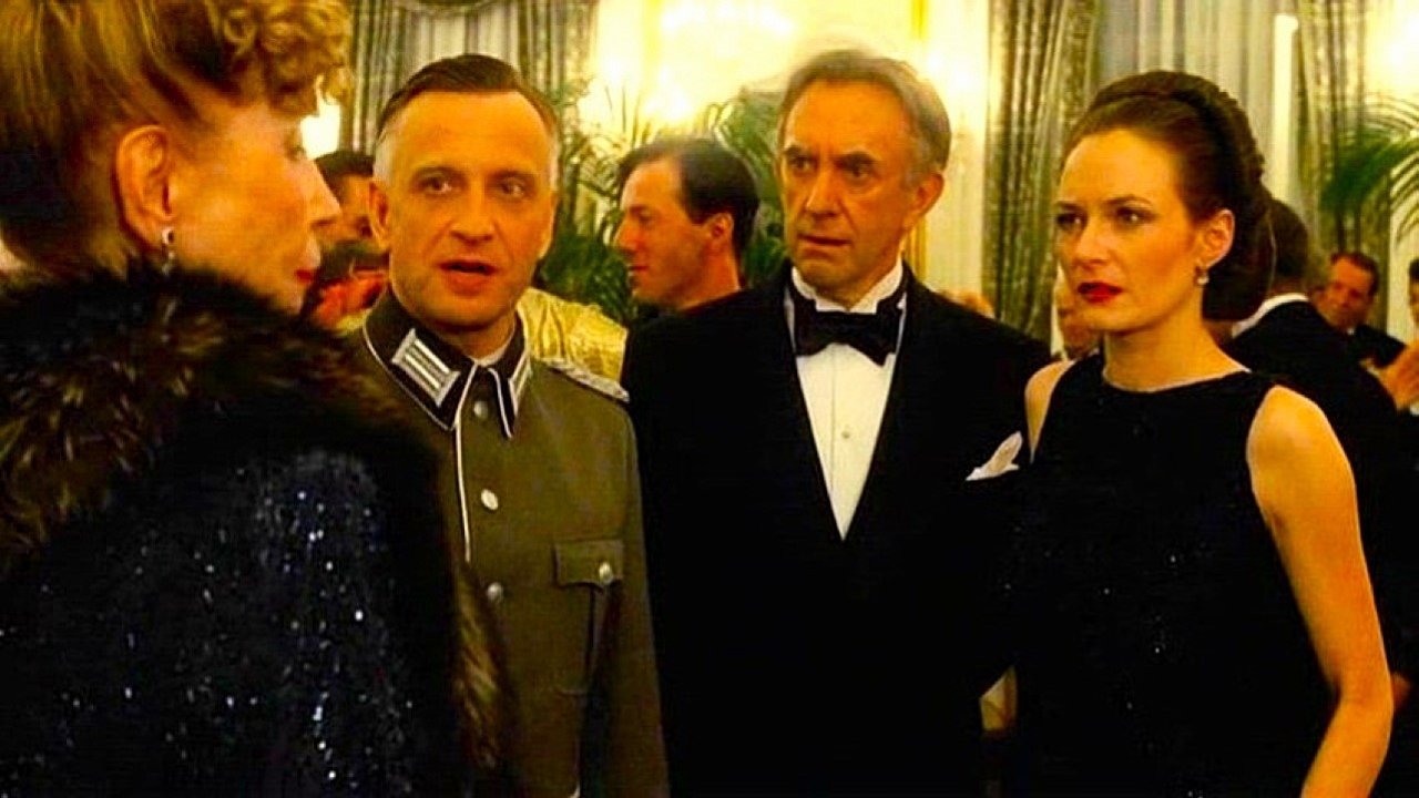 Backdrop image for movie The Moon and the Stars