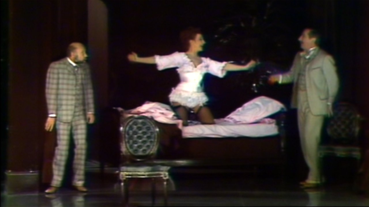 Backdrop image for movie La Dame de chez Maxim