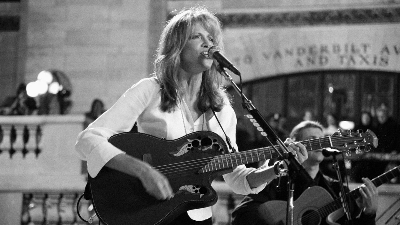 Backdrop image for movie Classic Albums: Carly Simon - No Secrets
