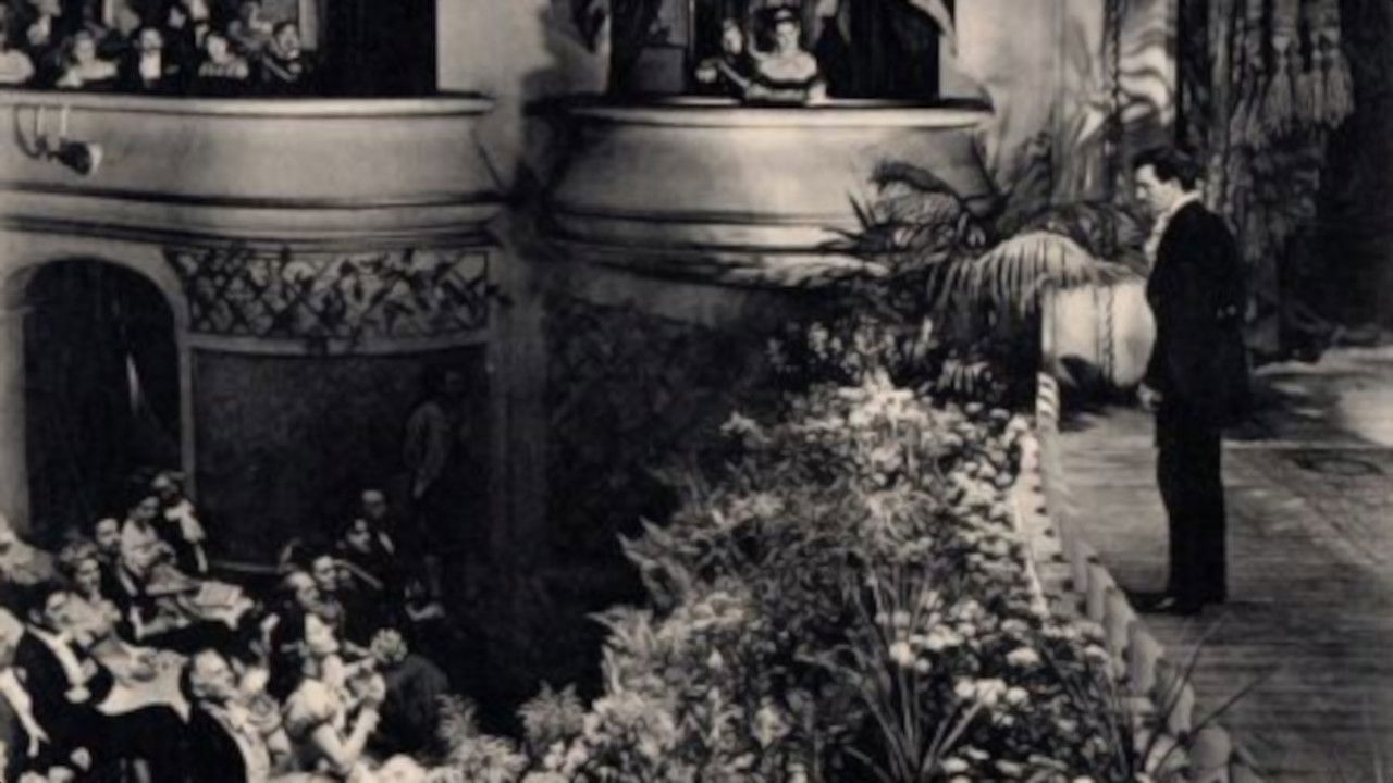 Backdrop image for movie Idol of Paris