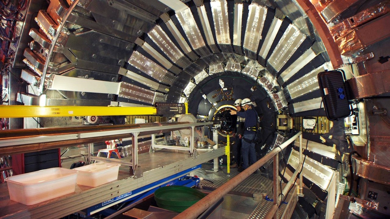 Backdrop image for movie CERN