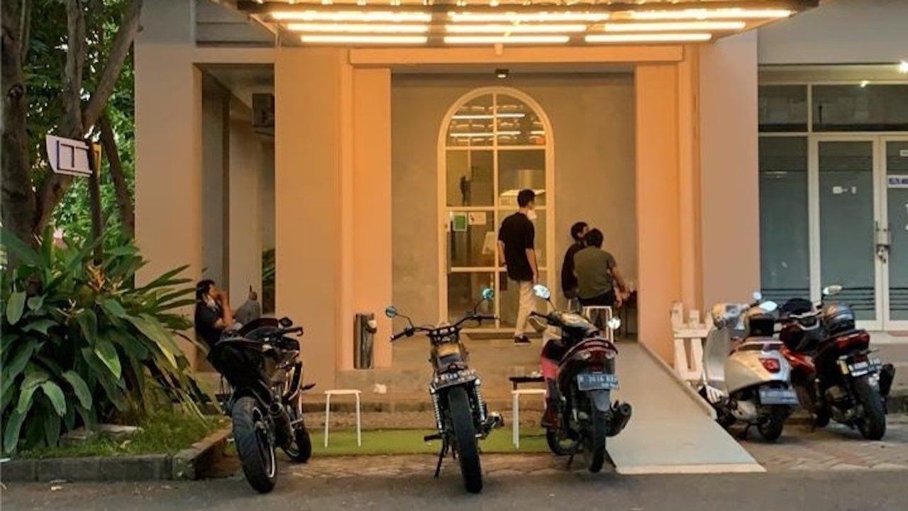 Backdrop image for movie Setara