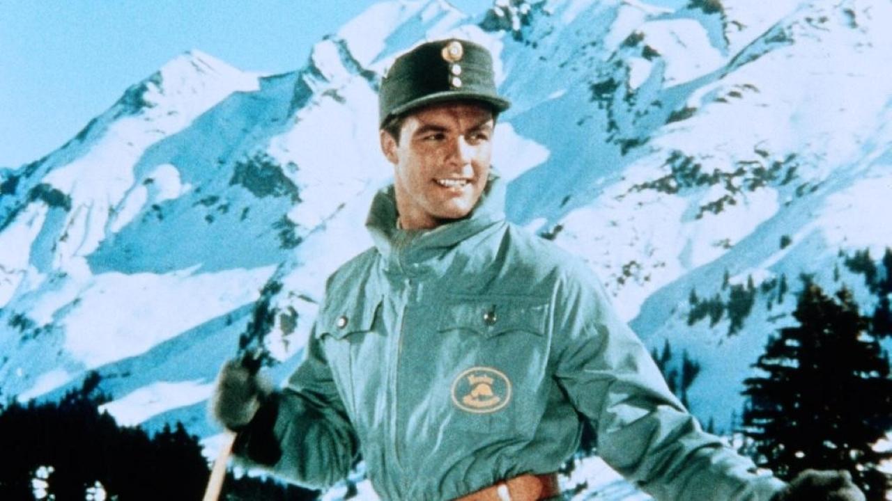 Backdrop image for movie Zwölf Mädchen und ein Mann