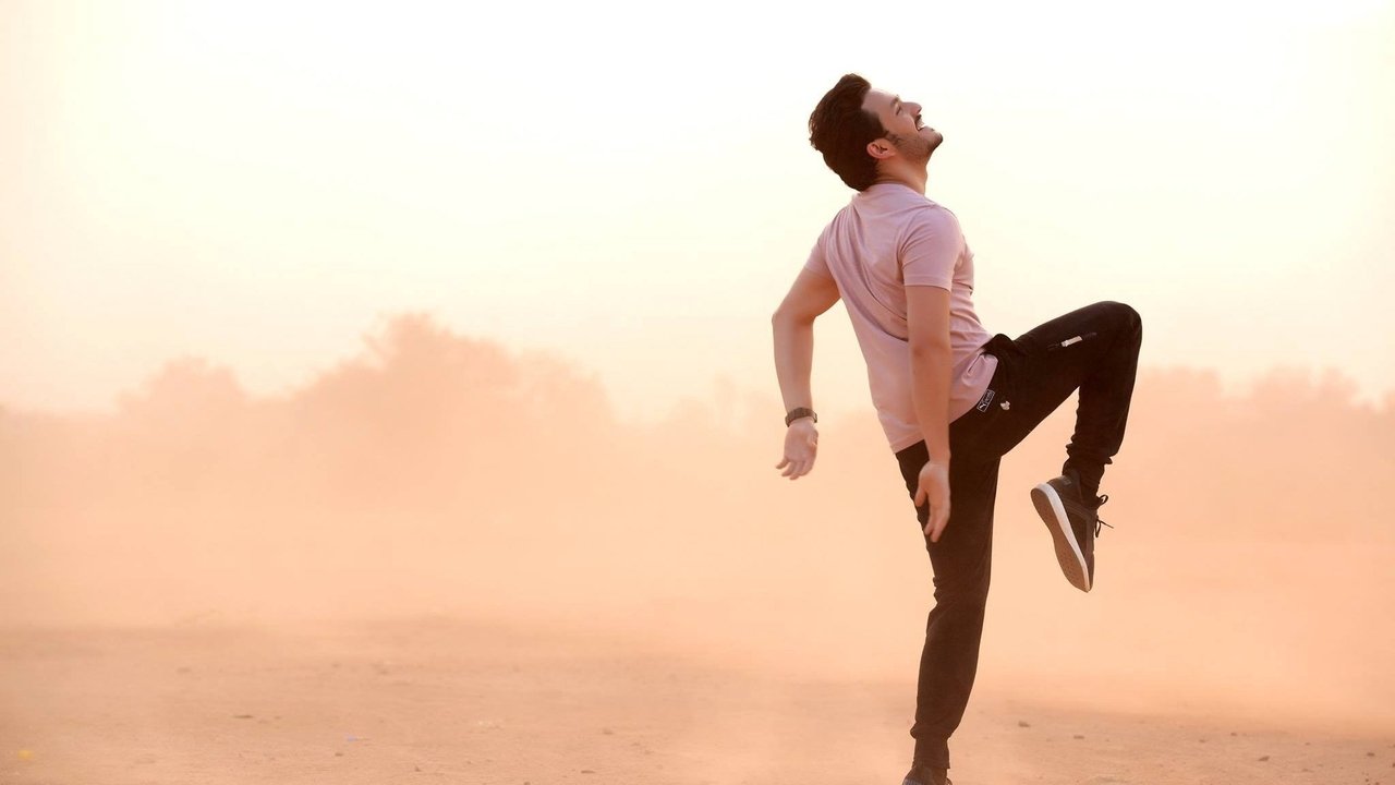 Backdrop image for movie Hello!