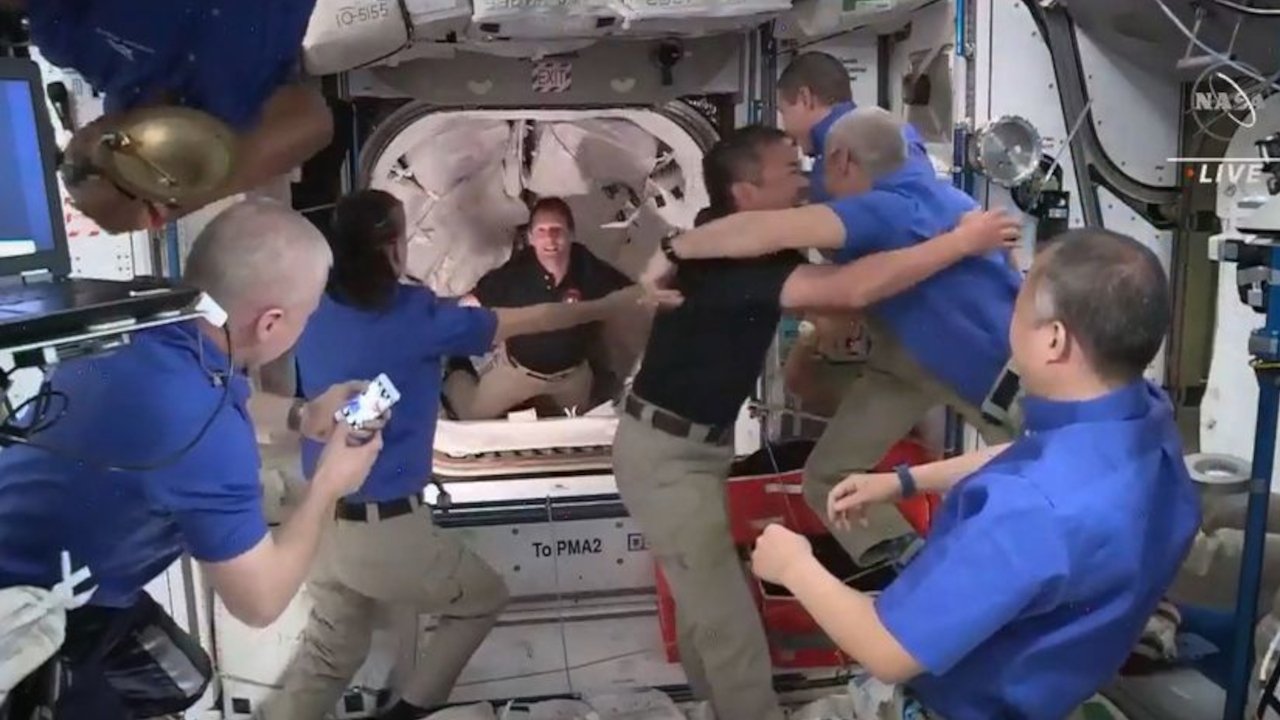 Backdrop image for movie Thomas Pesquet, arrimage à l'ISS