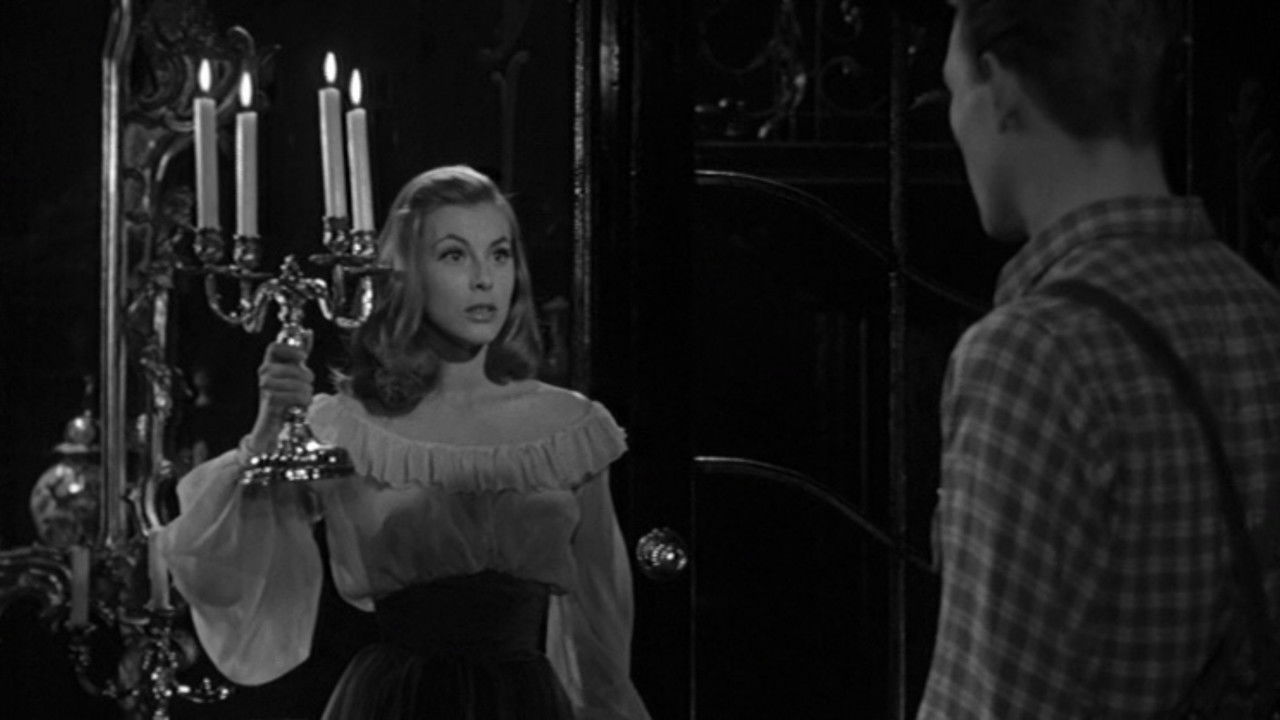 Backdrop image for movie Marianne of My Youth