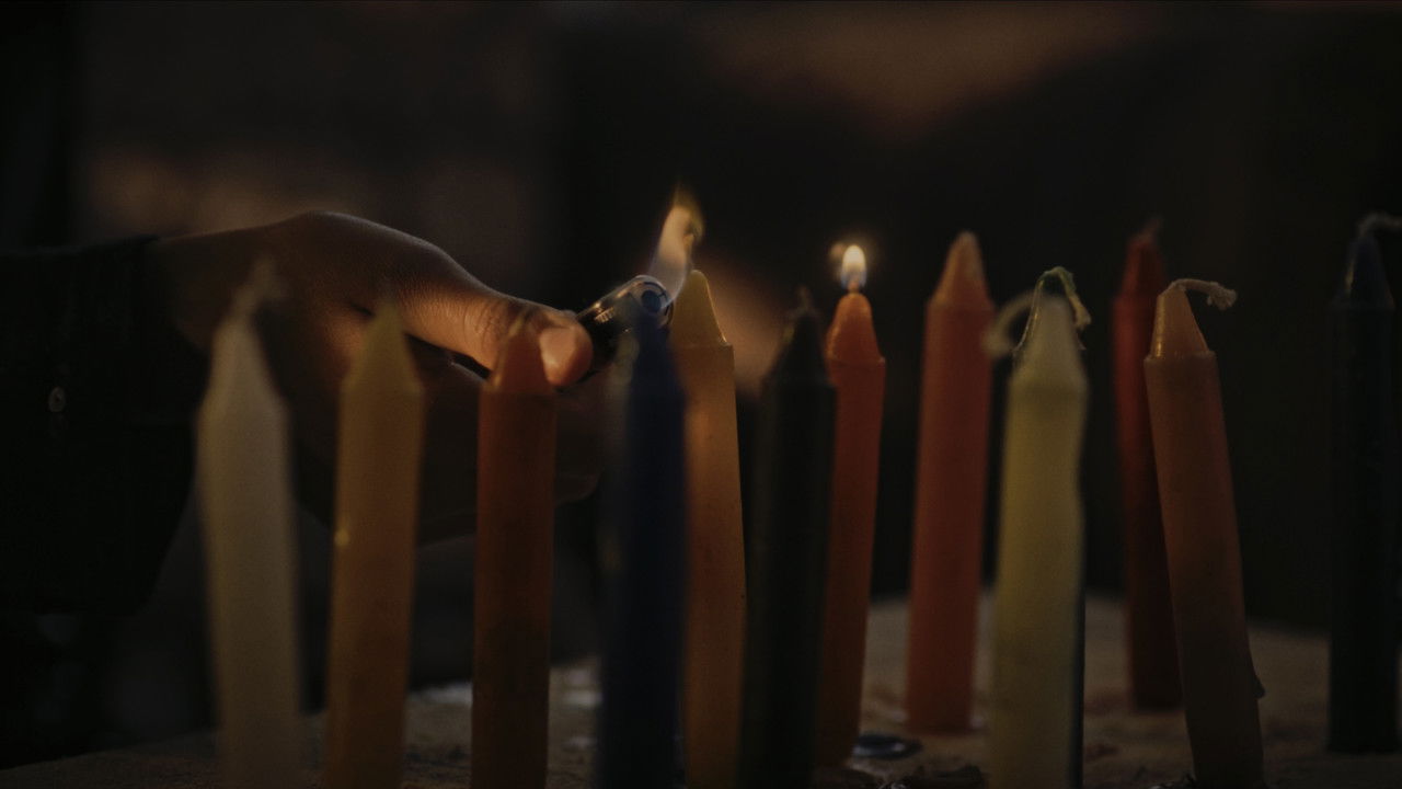 Backdrop image for movie Santos Inocentes