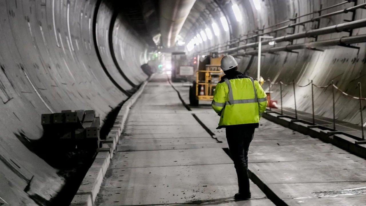 Backdrop image for movie Lyon-Turin : Le Dernier Tunnel XXL
