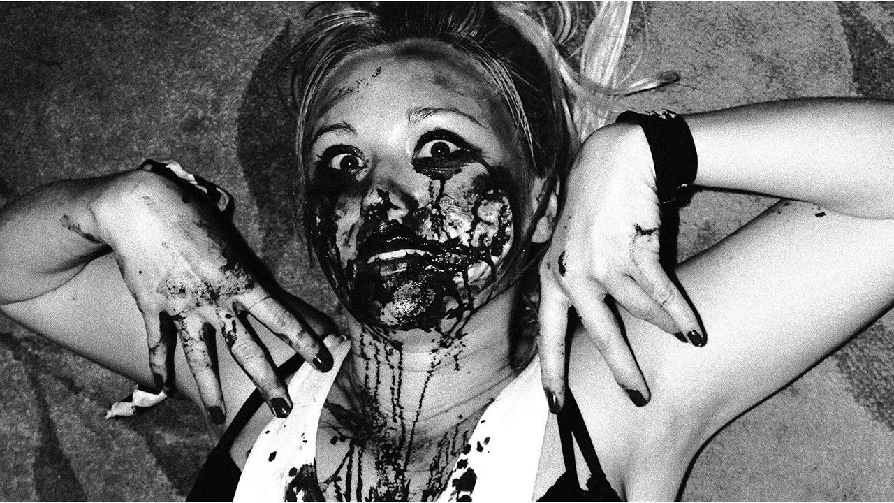 Backdrop image for movie Virus of the Dead