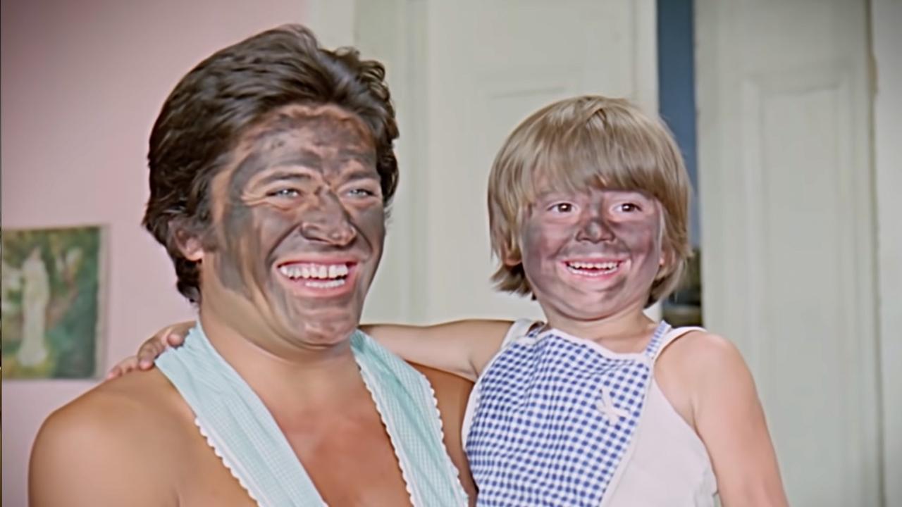 Backdrop image for movie Yumurcak Köprüaltı Çocuğu
