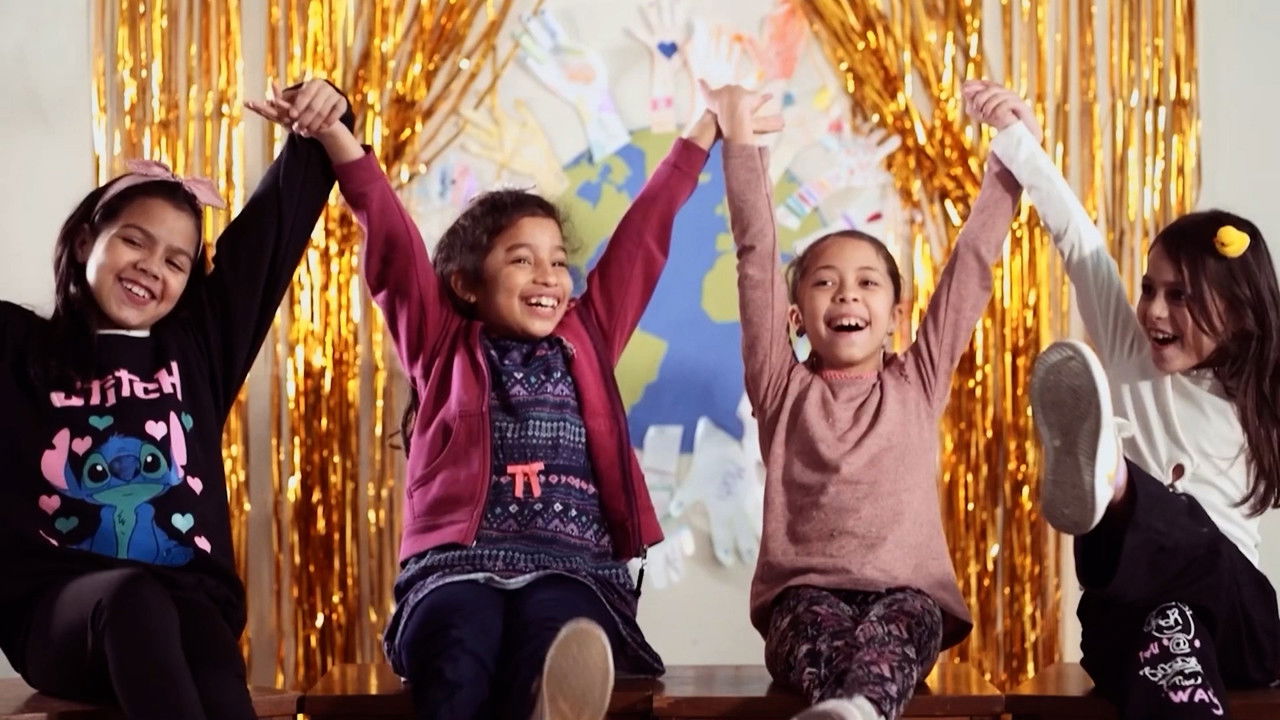 Backdrop image for movie Childhoods without Borders: Voices in Motion