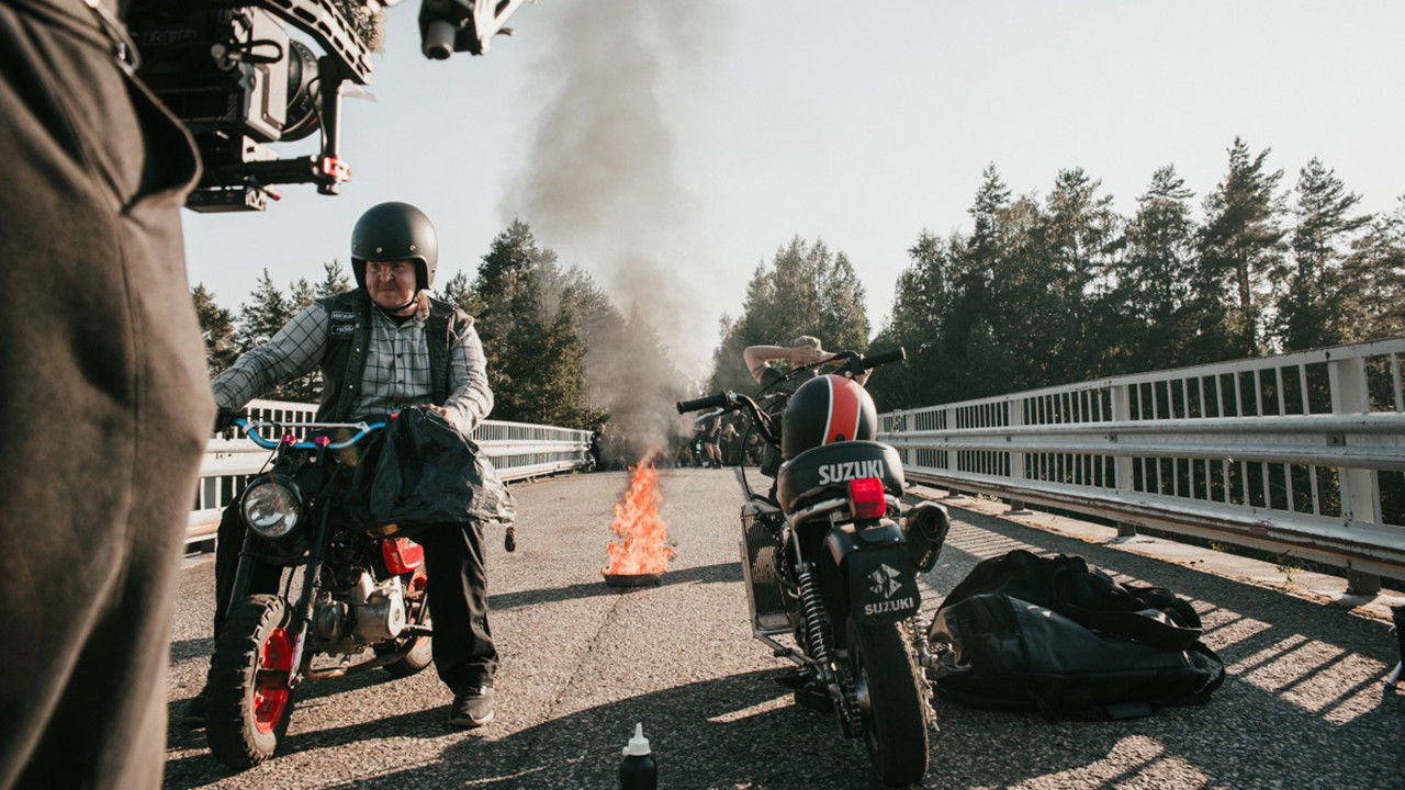 Backdrop image for movie MC-Helper 3