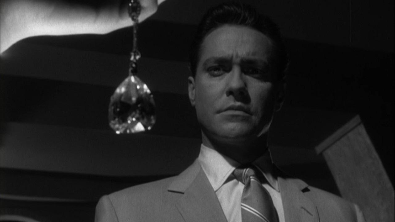 Backdrop image for movie Chase a Crooked Shadow