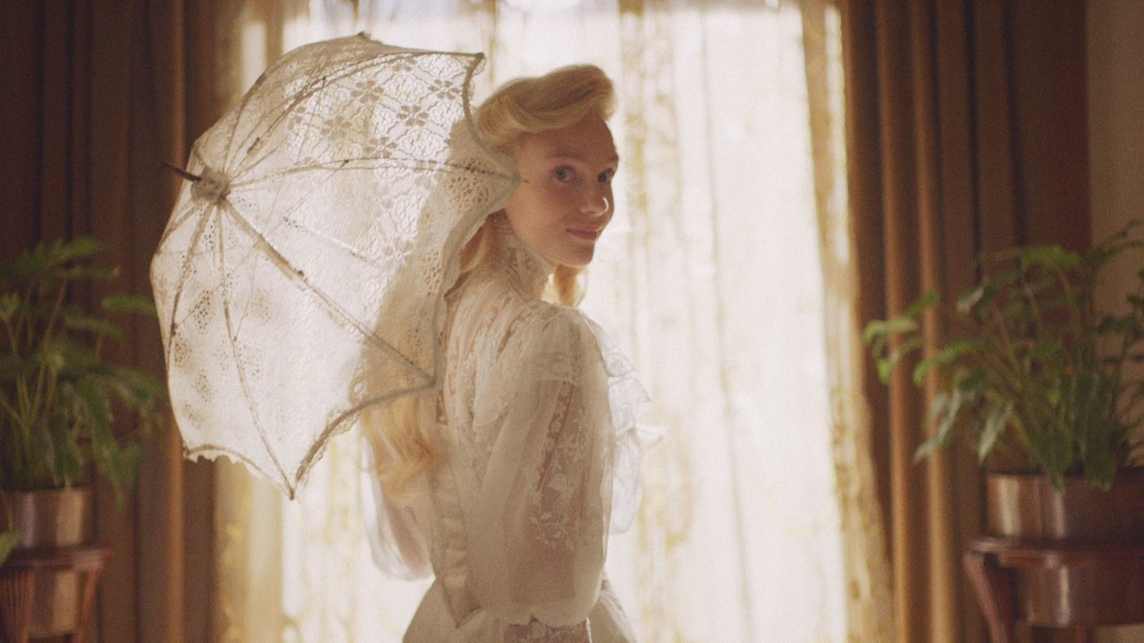 Backdrop image for movie The Go-Between