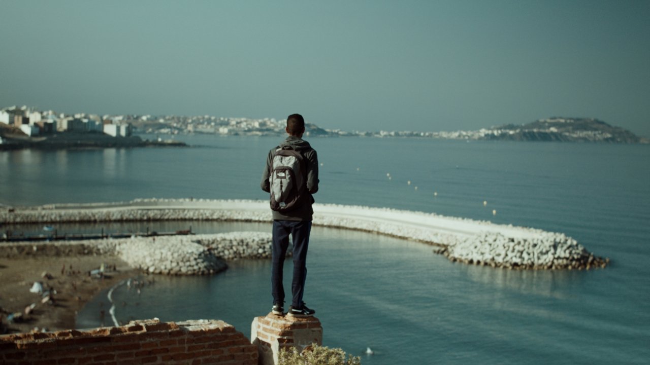 Backdrop image for movie Broken Dreamland