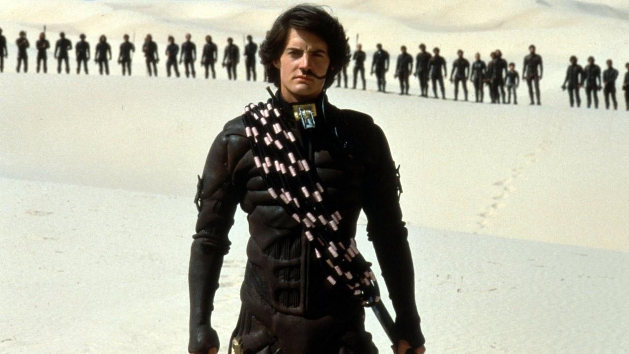 Backdrop image for movie Dune