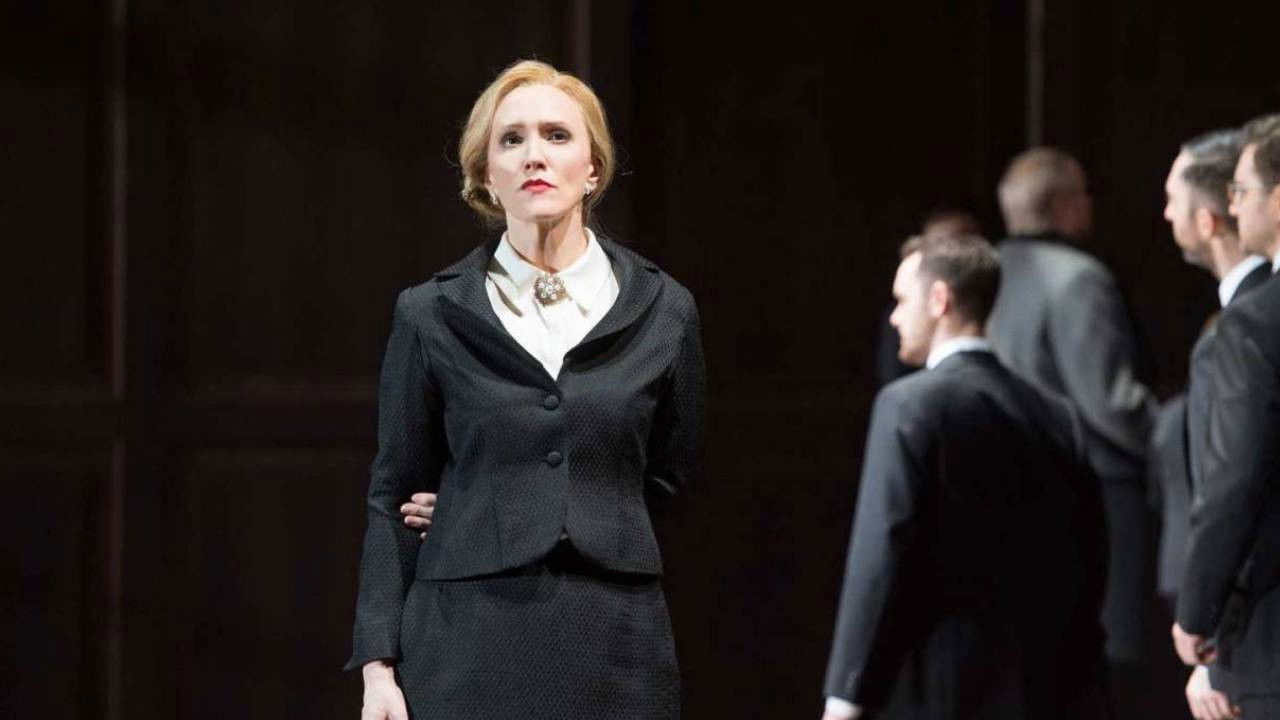 Backdrop image for movie The Miracle of Heliane