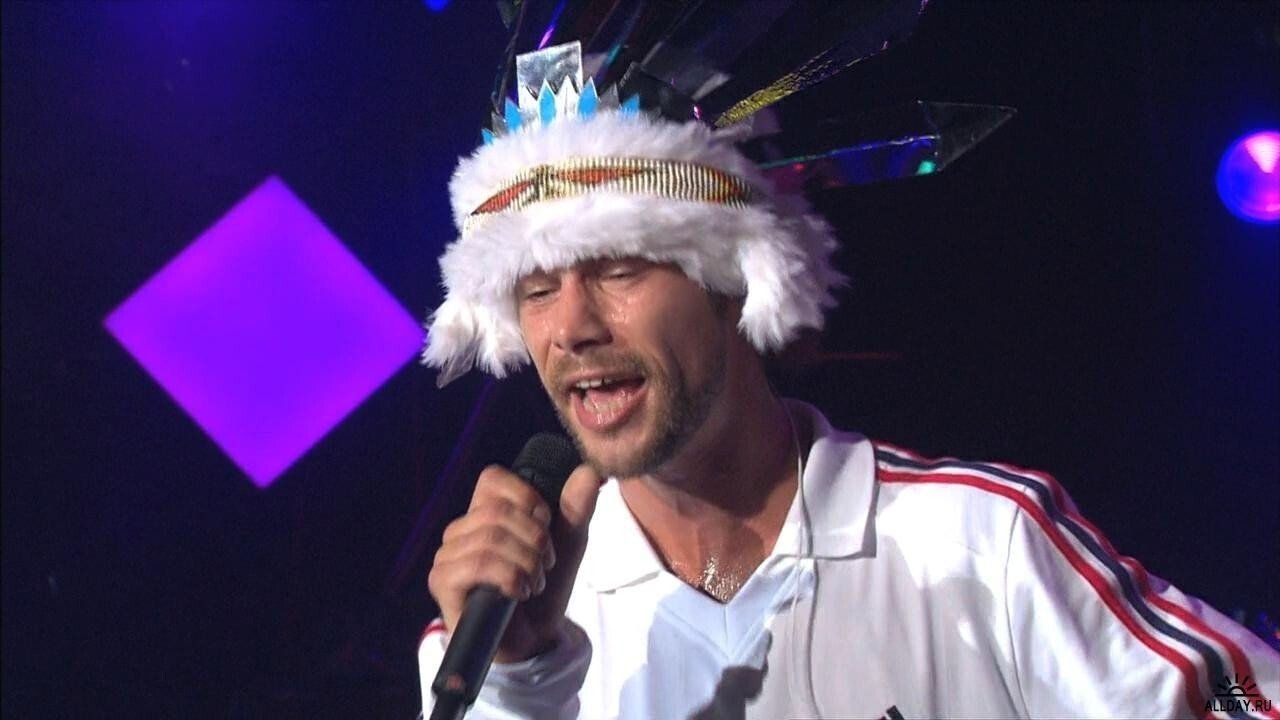 Backdrop image for movie Jamiroquai: Live at Montreux 2003