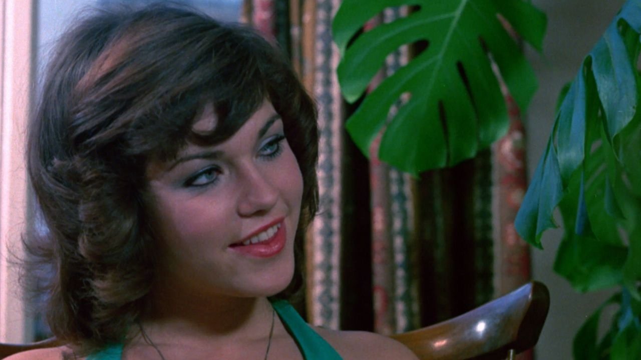 Backdrop image for movie Secrets of Sweet Sixteen