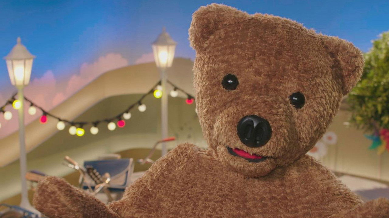 Backdrop image for movie The Golden Age of Songs From Our Childhood