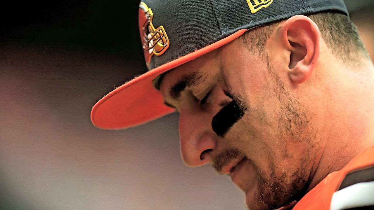 Backdrop image for movie Untold: Johnny Football