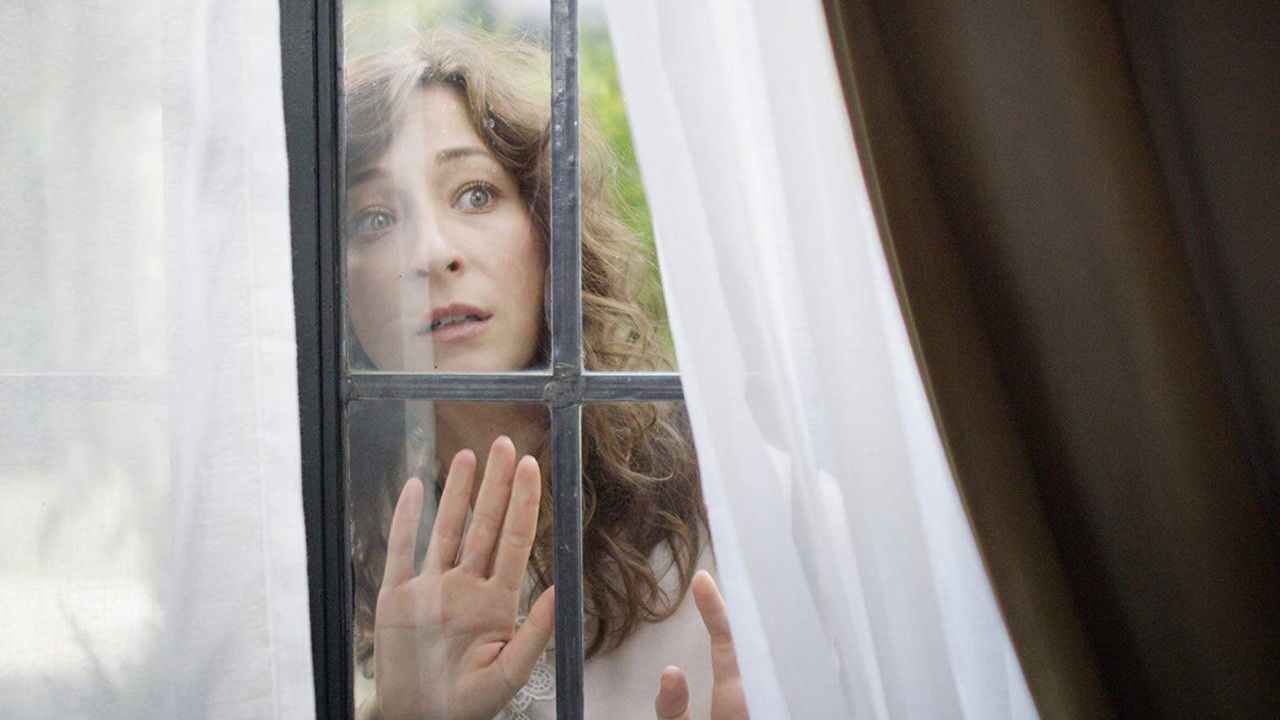 Backdrop image for movie Clara's Ghost