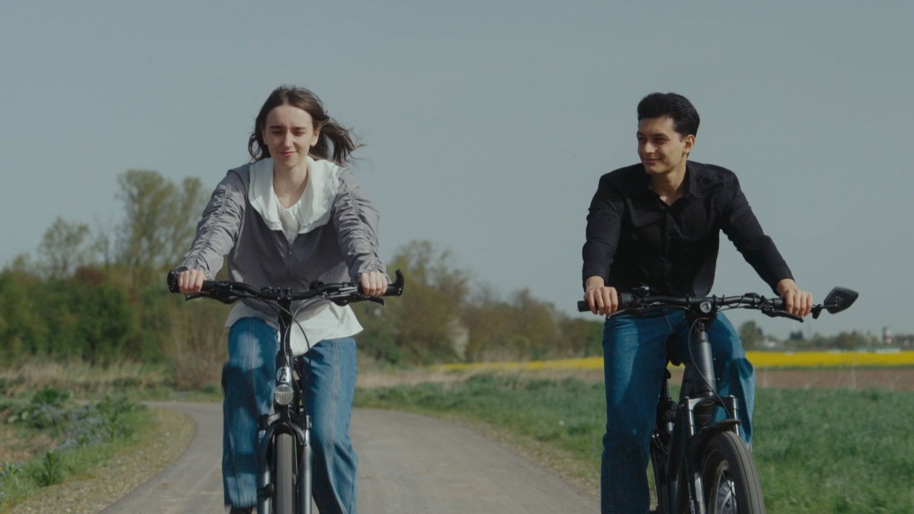 Backdrop image for movie Hide and Seek