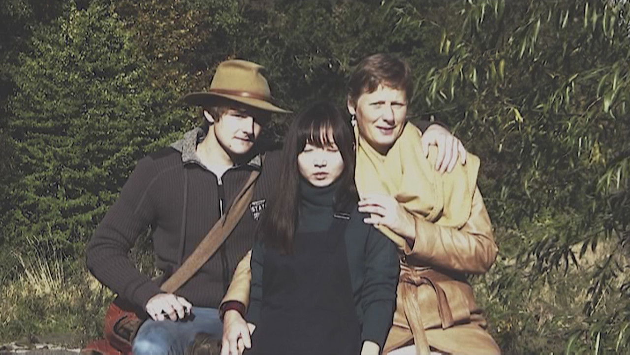 Backdrop image for movie You're Leaving Amsterdam / Welcome To Amstelveen: Introduction