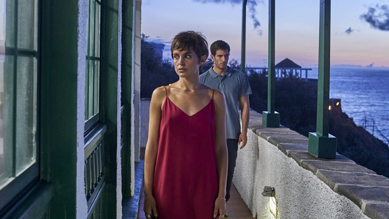 Backdrop image for movie Mist & the Maiden