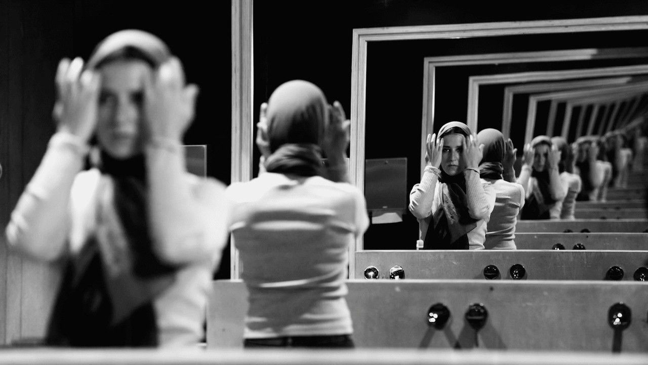 Backdrop image for movie Shâd Bâsh