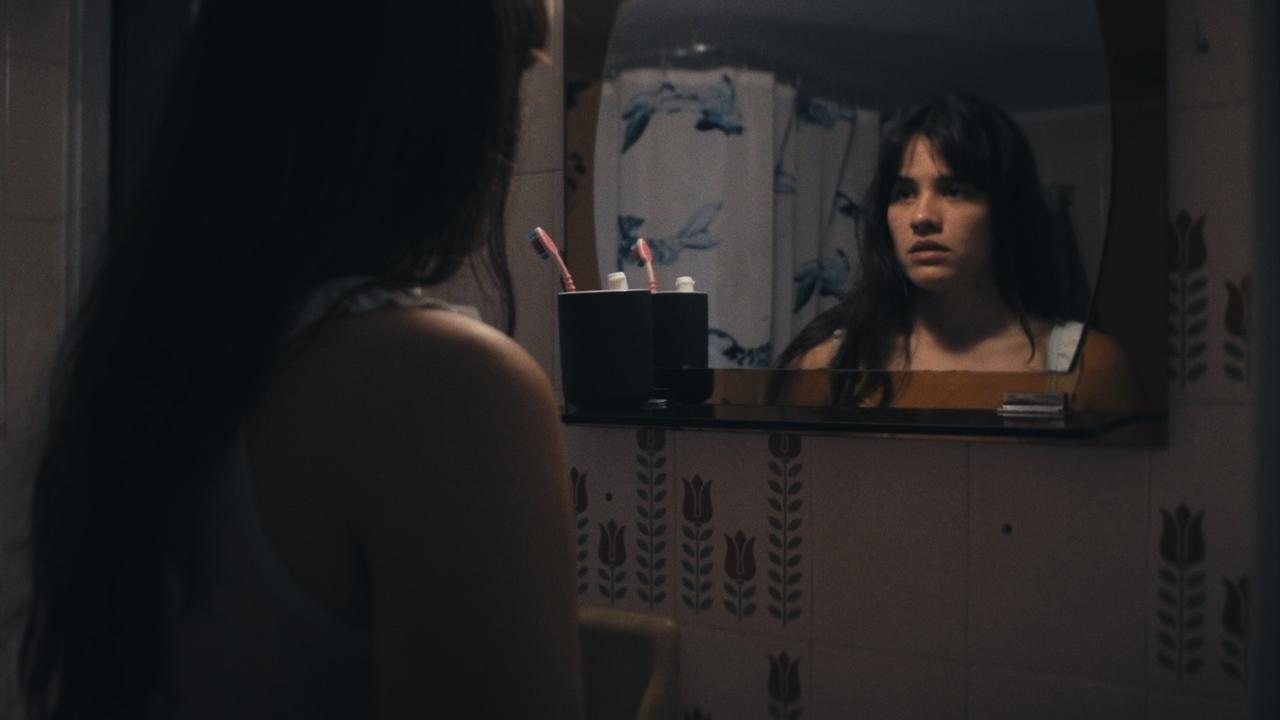 Backdrop image for movie Deeper
