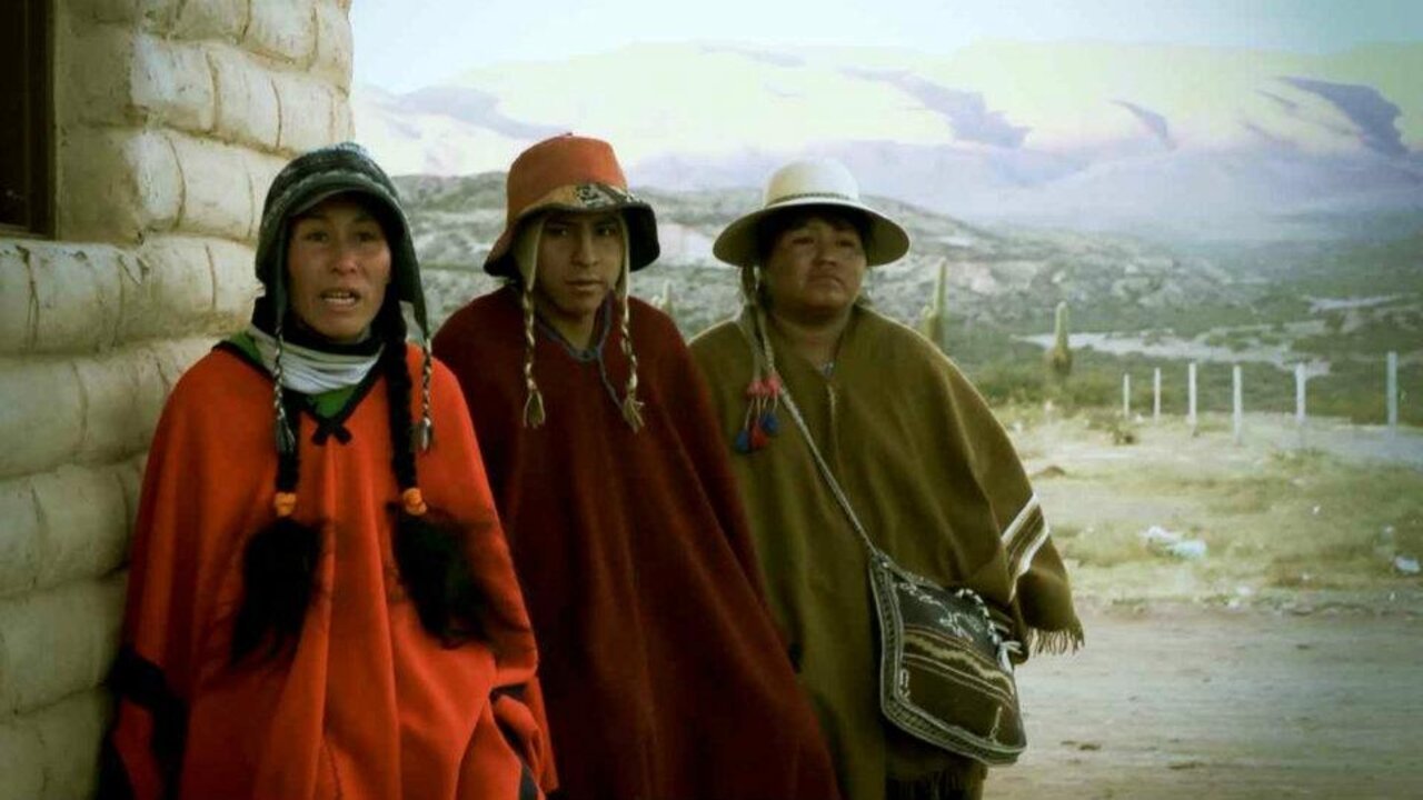 Backdrop image for movie Tupac Amaru, algo está cambiando: something is changing