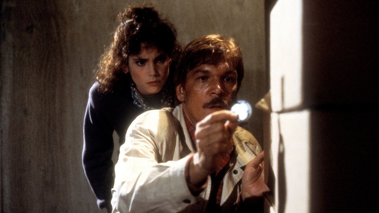 Backdrop image for movie Halloween III: Season of the Witch